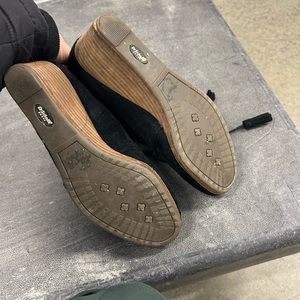 Dr.sholls black suede wedge booties. Size 7. Good condition.